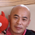 女生和男生打扑克